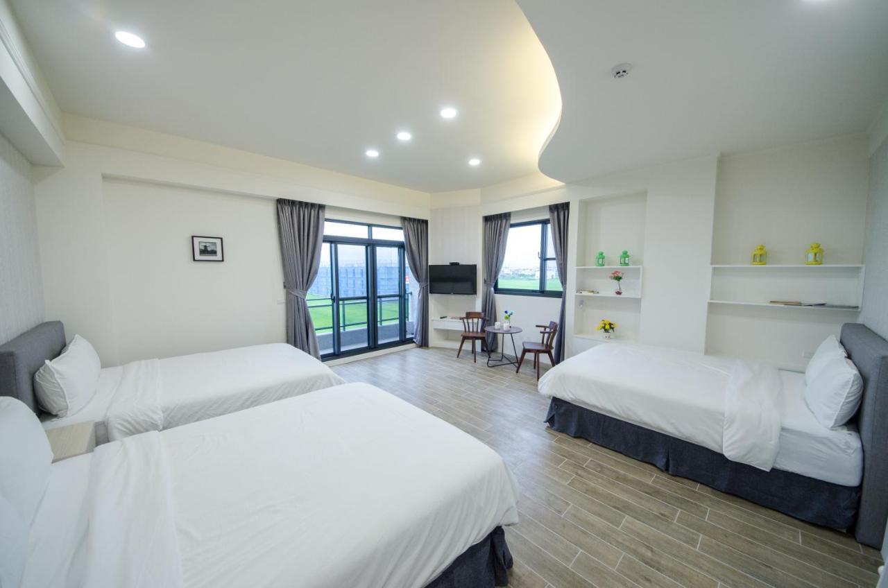 渡小夜電梯民宿 Yilannight B&B Vucsie Kültér fotó