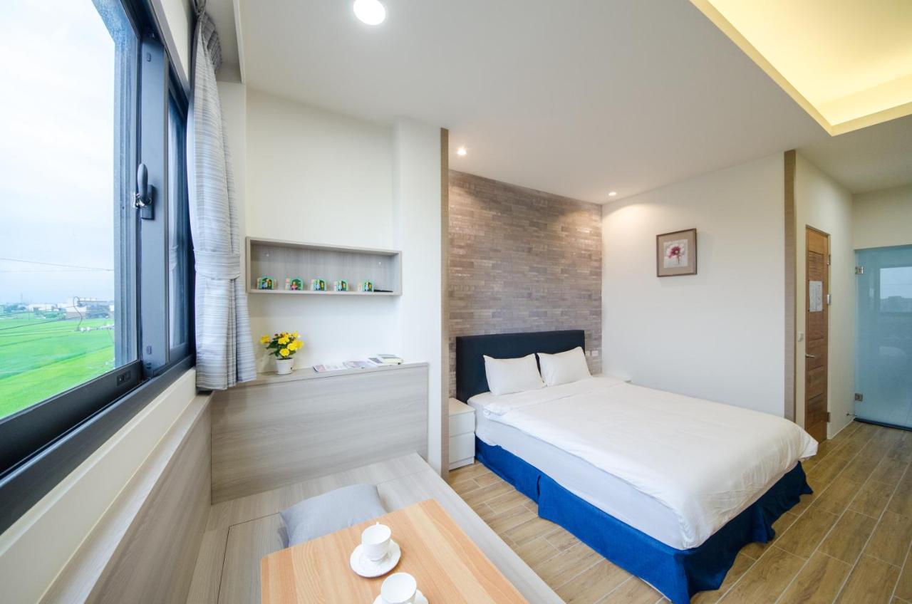 渡小夜電梯民宿 Yilannight B&B Vucsie Kültér fotó