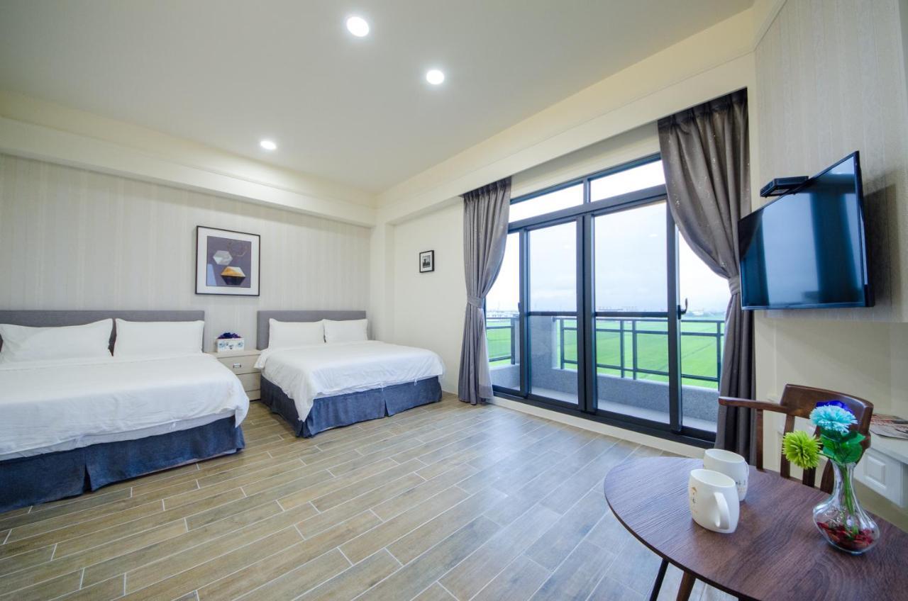 渡小夜電梯民宿 Yilannight B&B Vucsie Kültér fotó