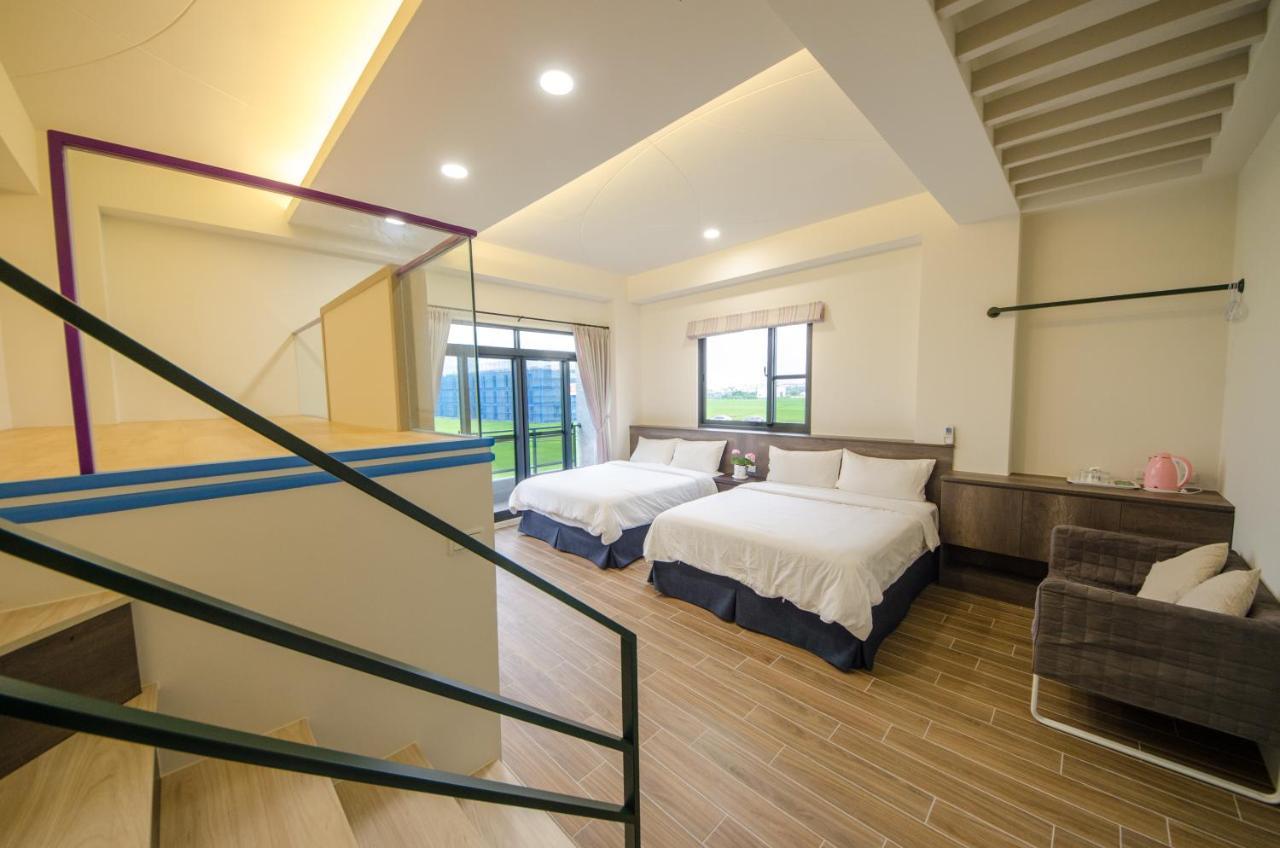 渡小夜電梯民宿 Yilannight B&B Vucsie Kültér fotó