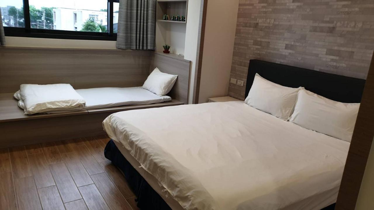 渡小夜電梯民宿 Yilannight B&B Vucsie Kültér fotó