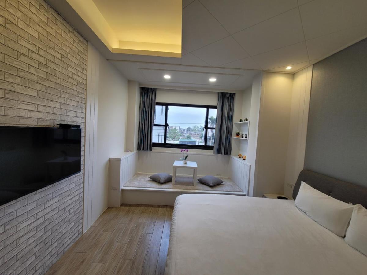 渡小夜電梯民宿 Yilannight B&B Vucsie Kültér fotó