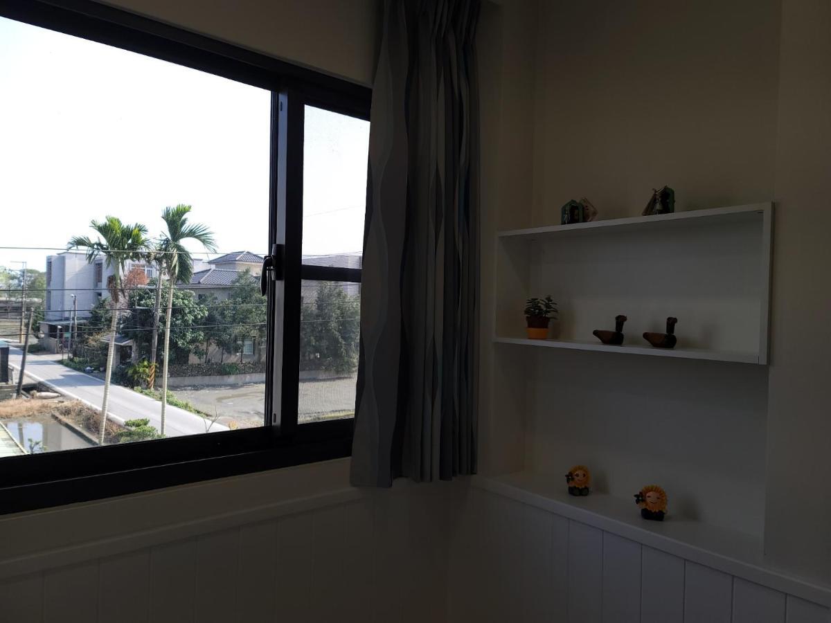 渡小夜電梯民宿 Yilannight B&B Vucsie Kültér fotó