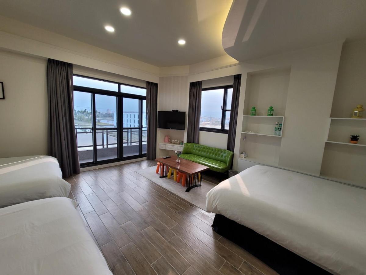 渡小夜電梯民宿 Yilannight B&B Vucsie Kültér fotó