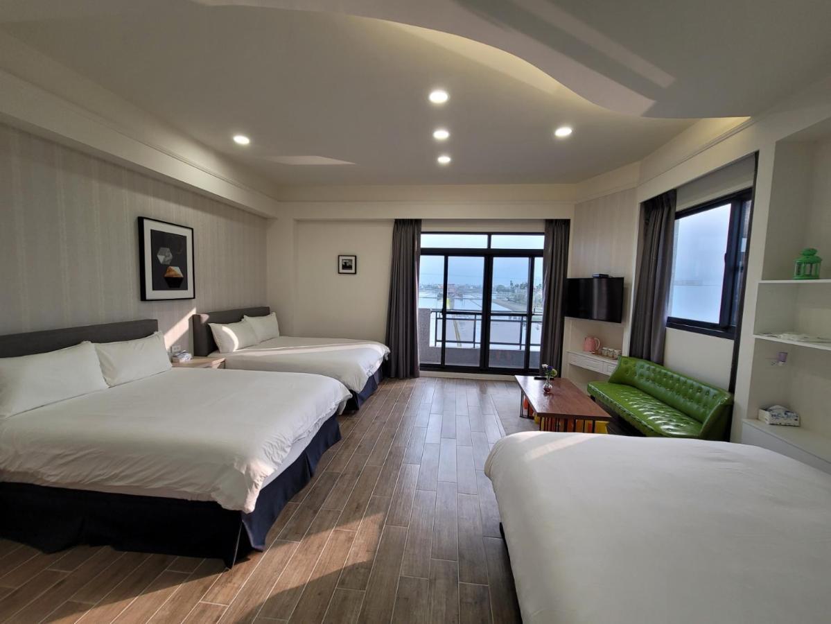 渡小夜電梯民宿 Yilannight B&B Vucsie Kültér fotó