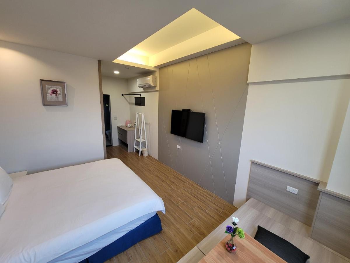 渡小夜電梯民宿 Yilannight B&B Vucsie Kültér fotó