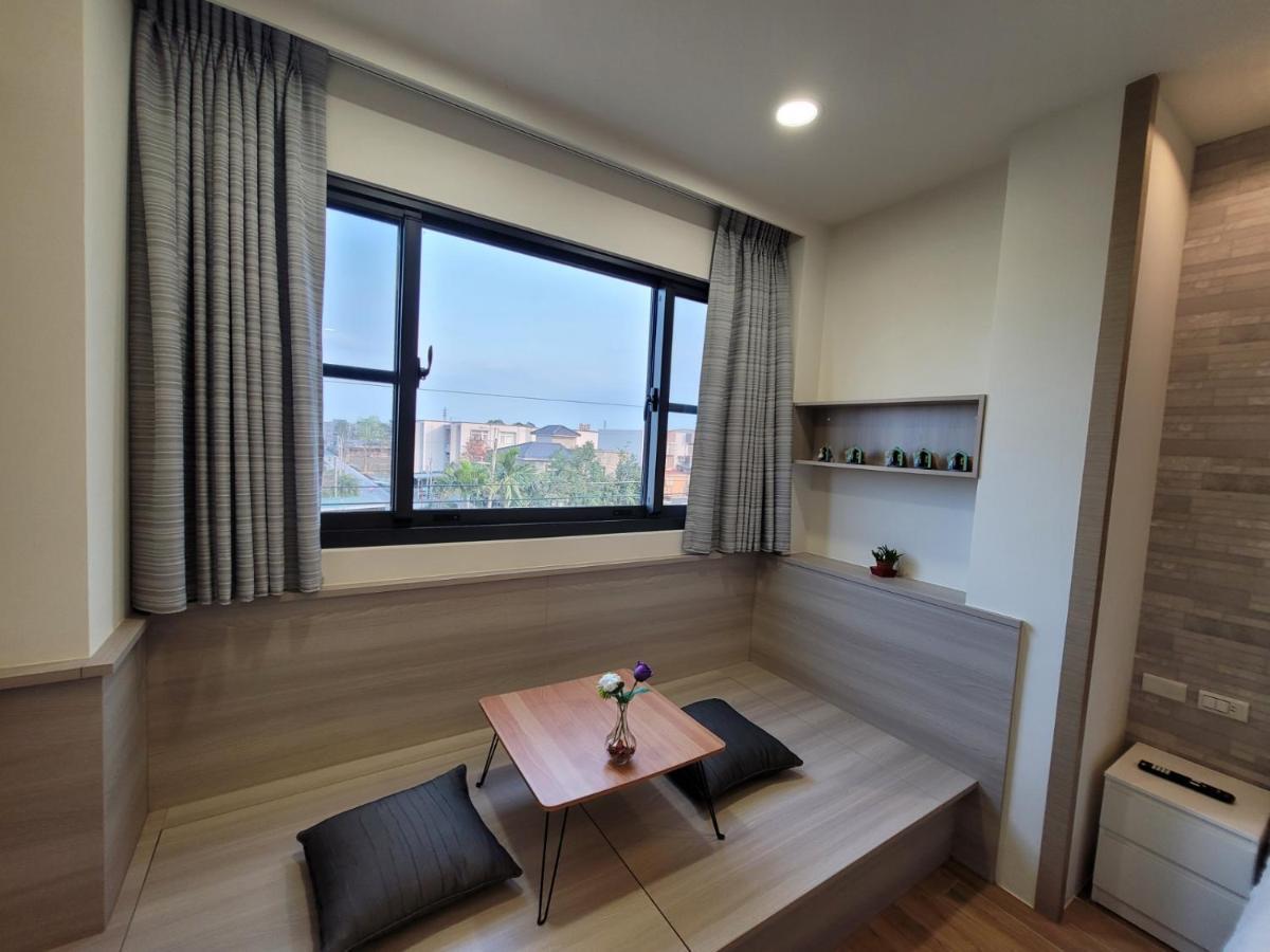 渡小夜電梯民宿 Yilannight B&B Vucsie Kültér fotó