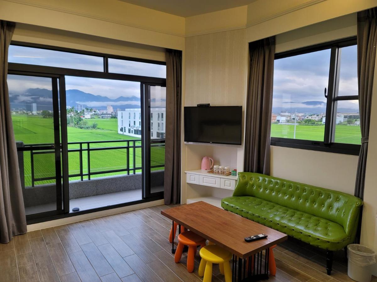 渡小夜電梯民宿 Yilannight B&B Vucsie Kültér fotó