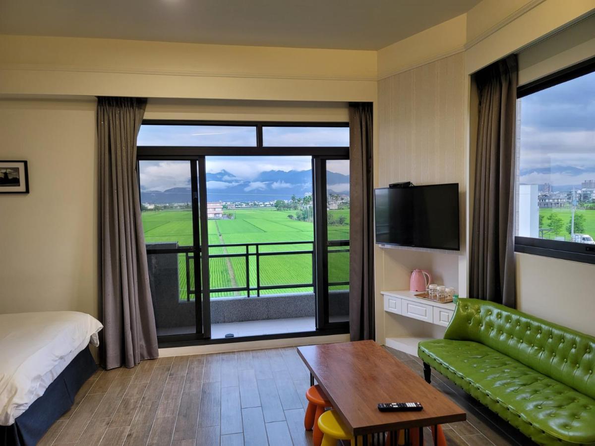 渡小夜電梯民宿 Yilannight B&B Vucsie Kültér fotó