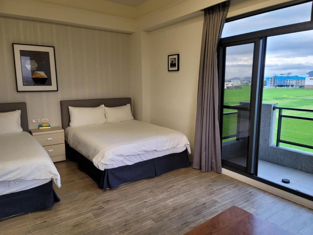 渡小夜電梯民宿 Yilannight B&B Vucsie Kültér fotó