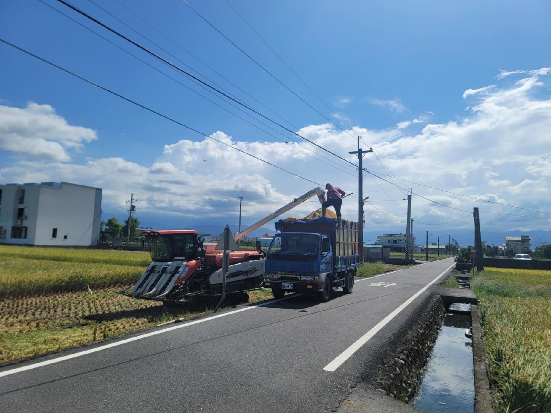 渡小夜電梯民宿 Yilannight B&B Vucsie Kültér fotó